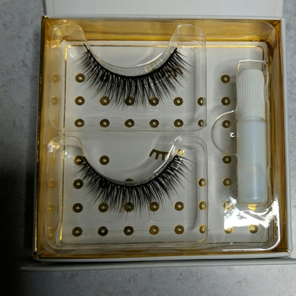 Battington Lashes Monroe 3D Silk Lashes + Glue Kit